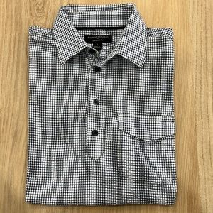 Banana Republic Mens Small Blue Gingham Seersucker Short Sleeve Button Up Shirt